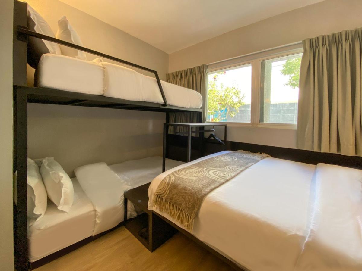St Signature Bugis Beach, Short Overnight, 12 Hours, Check In 7pm Or 9pm Khách sạn Singapore